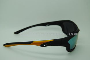 2016新款戶外男士運動眼鏡 潮流與實用兼具的亮膜變色鏡片