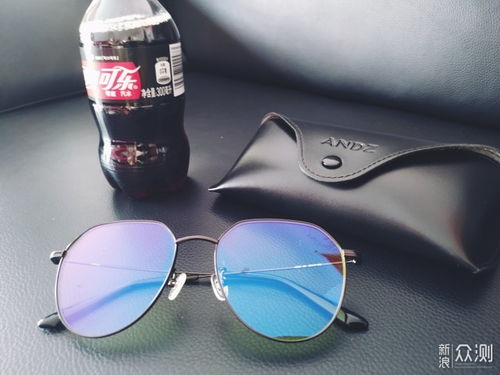 雙眸新寵，凹造型神器 andz金屬幾何框防藍光眼鏡，守護視力與時尚